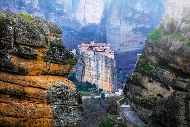 Meteora All Day Tour From Athens - Kastraki and the lunch break