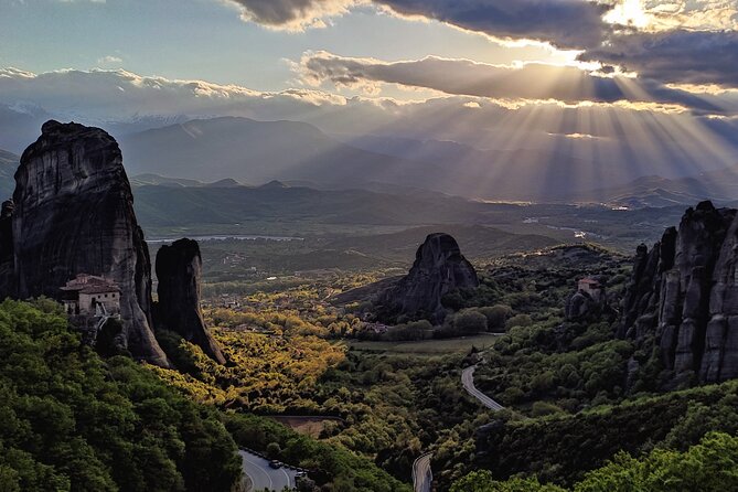 Meteora Sunset E-Bike Tour - Snacks, water, and family equipment