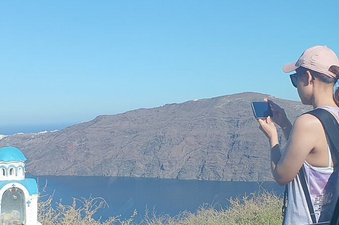 My Ultimate Half-Day Private Santorini Road Trip - Why a private car makes sense on Santorini