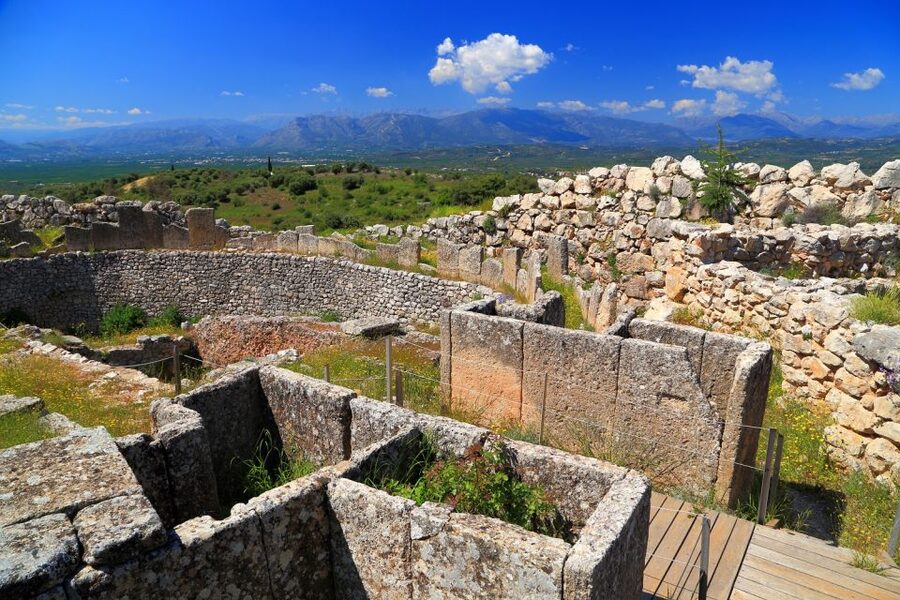 Mycenae Archaeological Site Ticket & optional SG audio tours - Walking the royal tombs and Treasury of Atreus