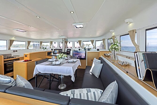 Mykonos Catamaran Premium Day-Sunset Tours 8-flavor Meal & Drinks - Open-bar drinks and the social side