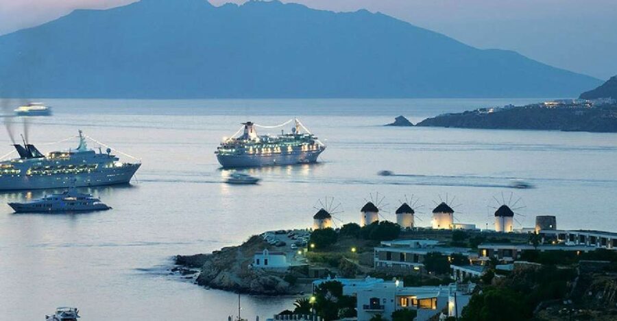Mykonos: Highlights Tour with Panagia Tourliani Monastery - Starting in the whitewashed lanes of Mykonos Town
