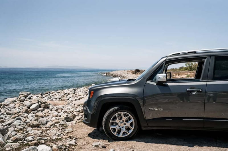 Mykonos: Private Island Tour with local guide -Jeep Renegade - Faros Lighthouse and the western coast