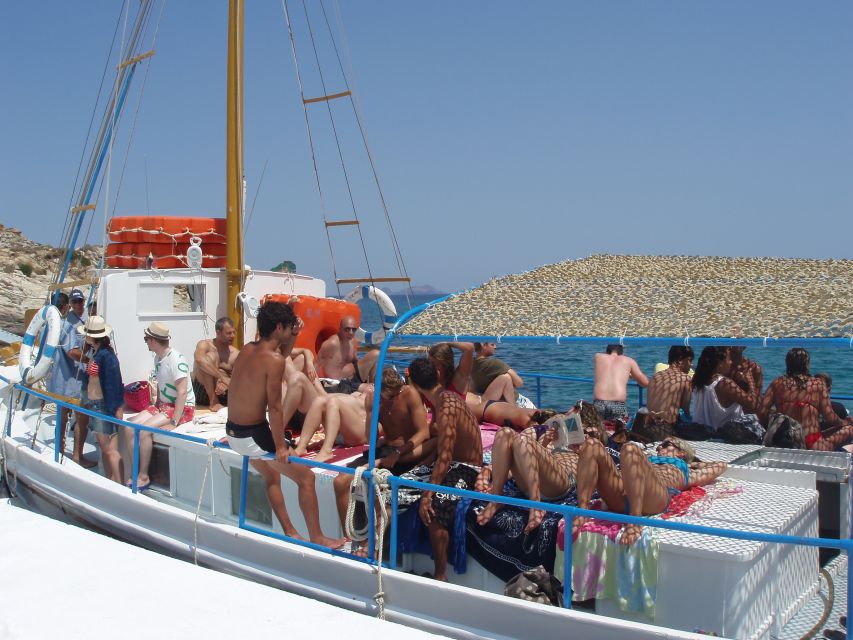 Mykonos: South Coast Cruise - Cruising past the beaches on a kaiki