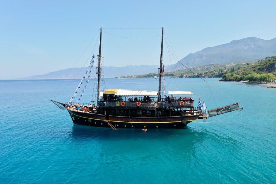 Mykonos: Sunset Party Boat Cruise with 1 Drink - Sunset views near Little Venice