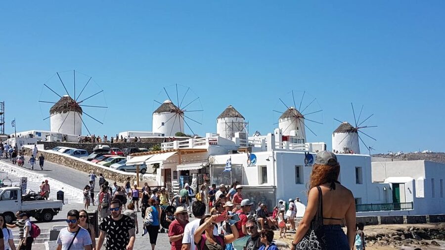 Mykonos Walking Tour - The guides are a major part of the experience