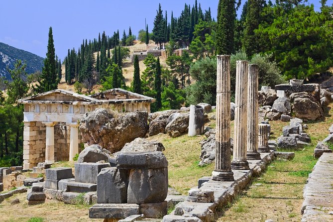 Mystical Delphi & Famous Oracle Full Day Private Tour from Athens - Arachova: coffee, wine, and a mountain village