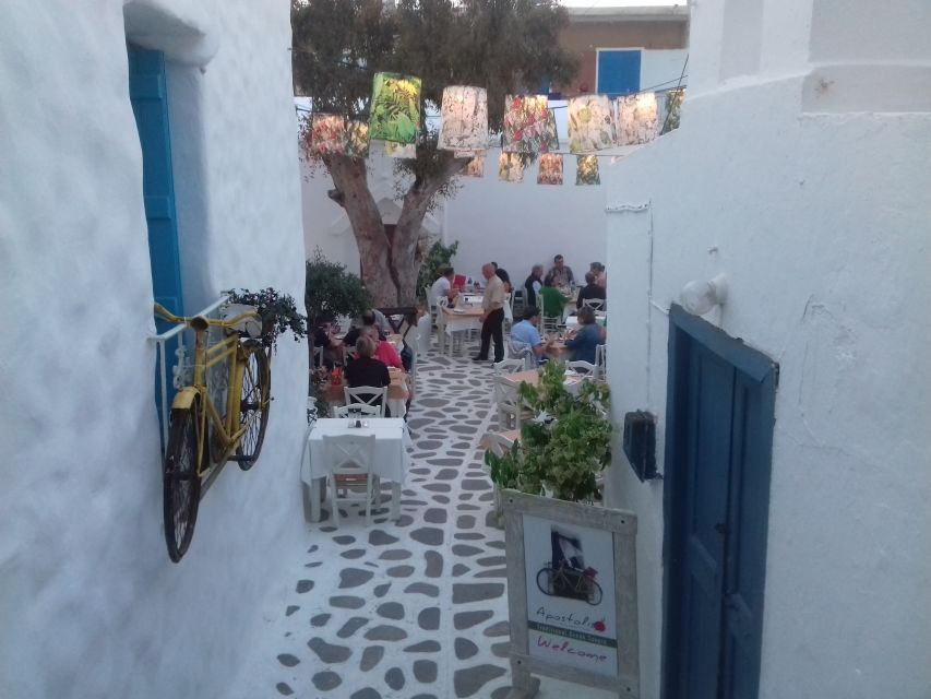 Naxos Castle Walking Tour and Sunset at the Portara - Through the Venetian Castle’s narrow lanes