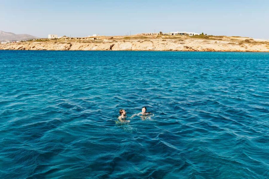 Naxos/ Paros: Sailing Cruise with Food and Drinks - Sailing conditions and seasickness advice