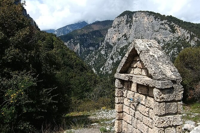 Olympus the mountain of the 12 gods of Greek mythology Smallgroup - What the Guide Adds to the Day