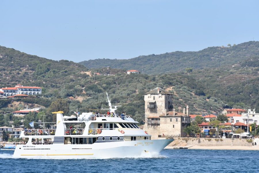 Ouranoupoli: Mount Athos Peninsula Sightseeing Cruise - Should you book the Mount Athos cruise?