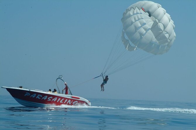 Parasailing Activity on Rethymno Beach, Crete - Ten minutes above the Aegean