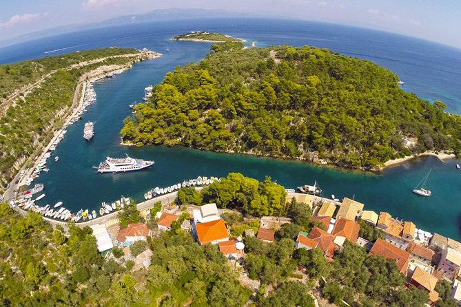 Paxoi, Antipaxoi and Blue Caves Cruise from Corfu - Life aboard a boat for 10 hours