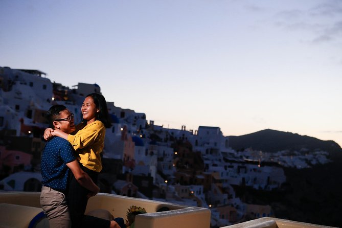 Personal Travel and Vacation Photographer Tour in Santorini - A private session that handles groups well