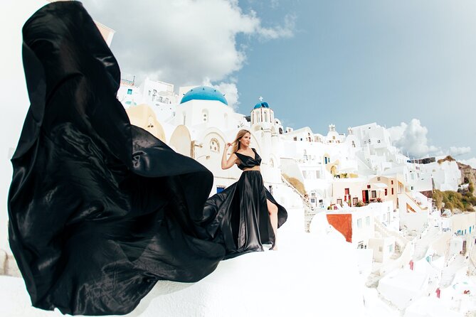 Photoshoot in Flying Dresses in Santorini - The public setting and physical demands