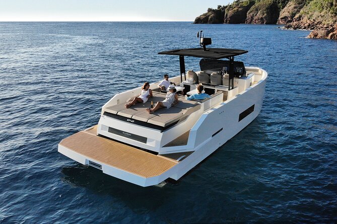 Private 5-Hour Cruise on Brand-New Luxury Yacht in Mykonos (Para Voce) - Swimming and snorkeling at Super Paradise