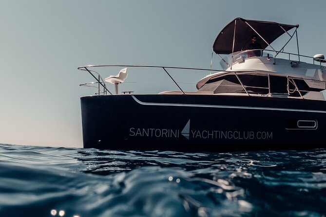 Private Caldera Cruise with Power Catamaran ENJOY incl. Meal & Drinks - The volcanic island and hot springs