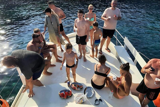 Private daily Cruise or Sunset for Swimming Max 15 persons - Who will enjoy this cruise most
