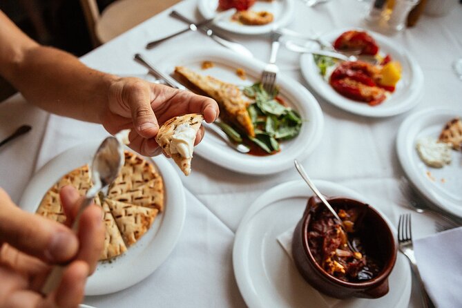 Private Food Tour of Athens: 6 or 10 Tastings - Why a private food walk works well in Athens