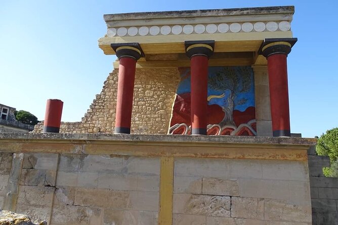 PRIVATE-Knossos Palace-Zeus Cave-Olive Oil Tasting-Old Villages - Mochos, where the day slows down