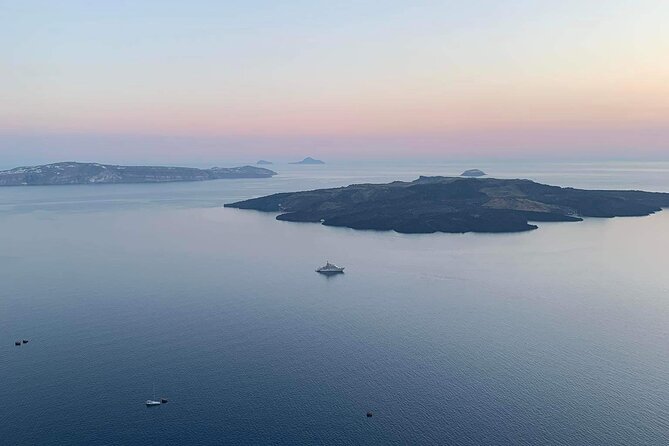 Private Tailor-Made Santorini Tour with Local Driver - Akrotiri Archaeological Site: the main paid addition
