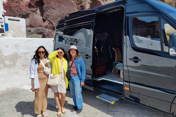 Private Transfer from-to Santorini airport to-from anywhere in Santorini Island - Returning from Santorini to the airport