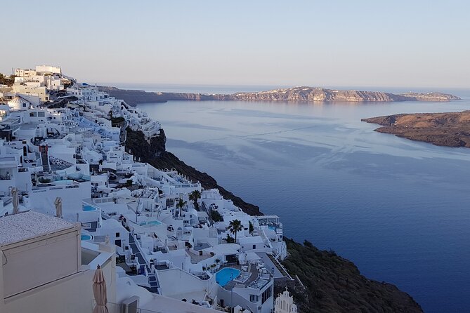 Private Transfer from-to Santorini airport to-from anywhere in Santorini Island - Who should book this transfer?