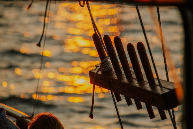 Queen Bee Sunset Cruise with Swim Stops and Dinner - Queen Bee at a glance