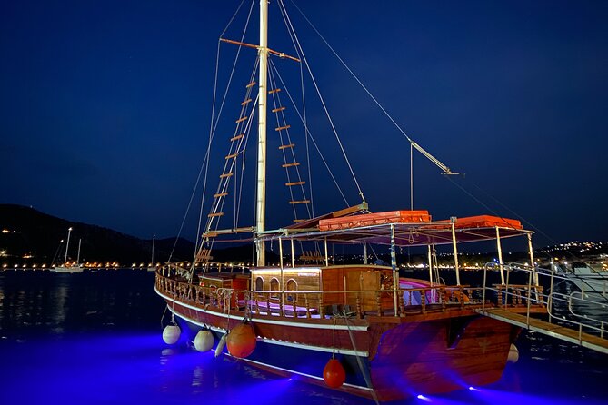 Queen Bee Sunset Cruise with Swim Stops and Dinner - What happens when weather changes the plan