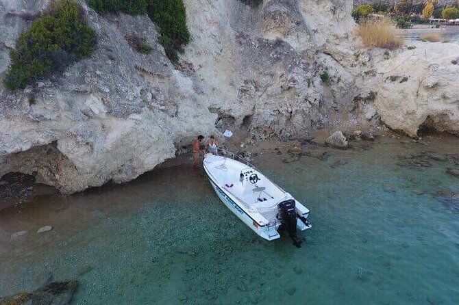 RENT A BOAT 5,5m-30hp LICENCE FREE MARATHI - Coves, cliffs, and stops along the water