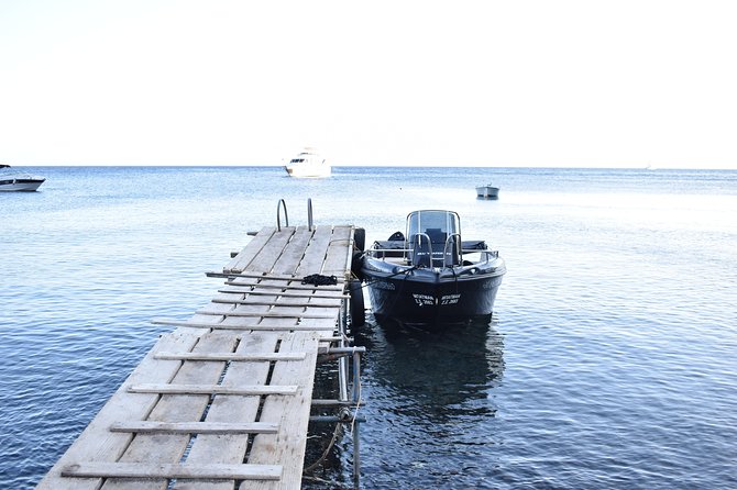 Rent a Boat in Santorini without a License - Who will enjoy this most