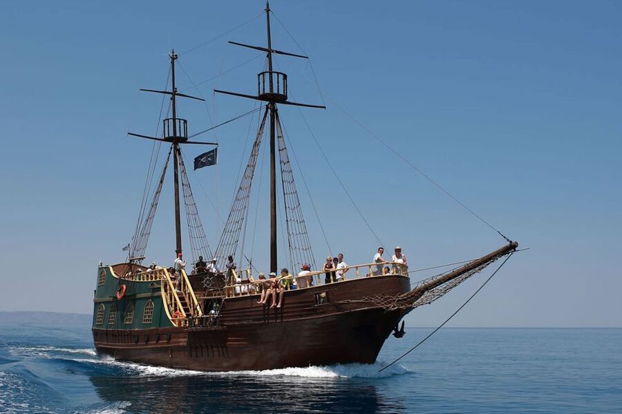 Rethymno: Mini Pirate Boat Cruise with Swimming Stop - Practical advice for a smoother outing