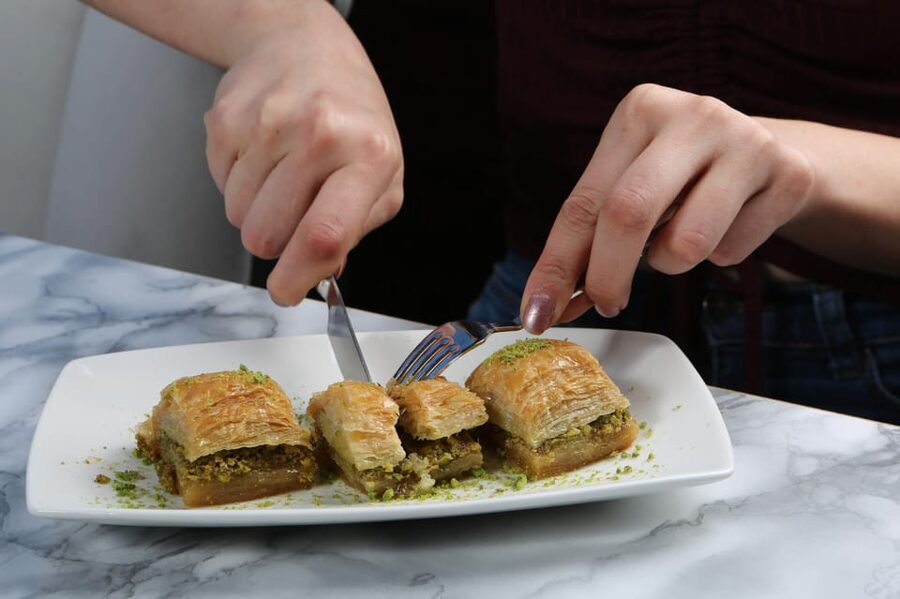 Rethymno Old Town: A Traditional Cretan Food Tour - Who will enjoy this Rethymno food tour?