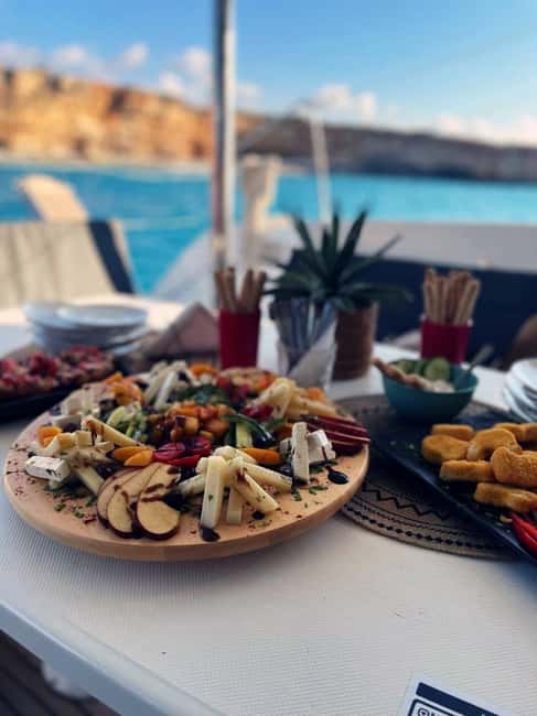 Rethymno: Sailing Catamaran Cruise with Meal & Drinks - Booking details and weather planning