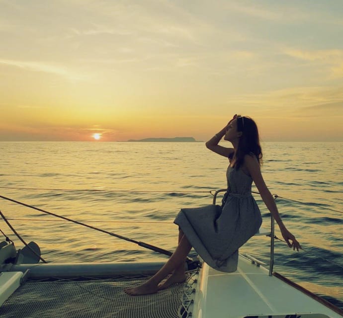 Rethymno: Sunset Catamaran Cruise - Sushi & Open Bar - Boarding at Rethymno Marina