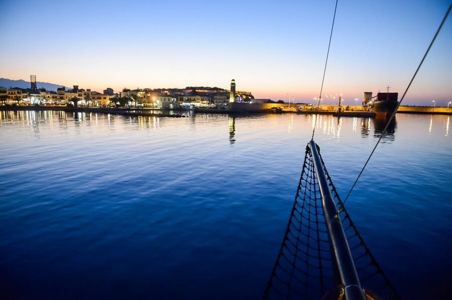 Rethymno: Sunset Cruise on a Wooden Pirate Boat - Getting the best photographs from the boat