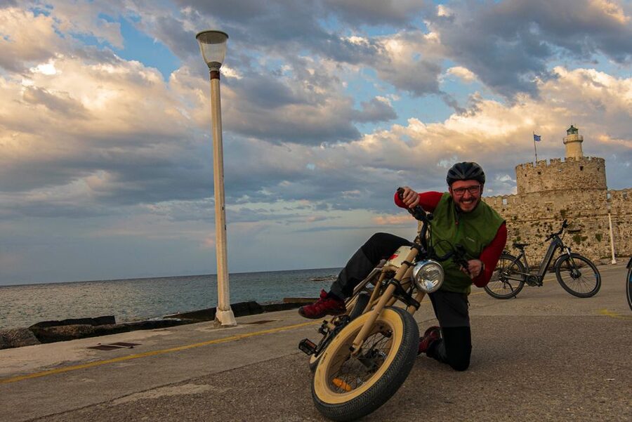 Rhodes: E-bike Highlights Sunset or Morning Photo Tour - Palace of the Grand Master and the Street of the Knights