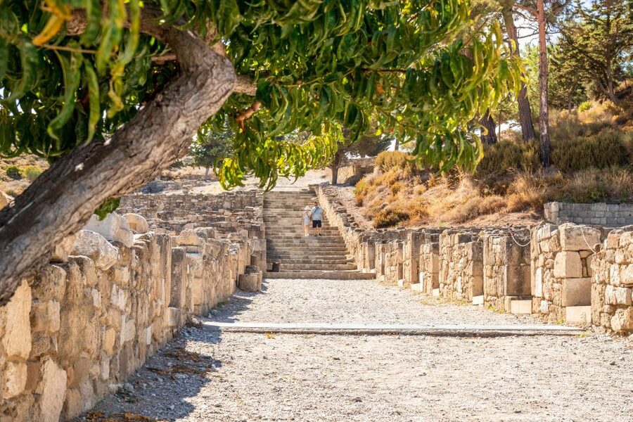 Rhodes: Kamiros, Monolithos and Lindos Village Guided Tour - Lindos in the cooler afternoon