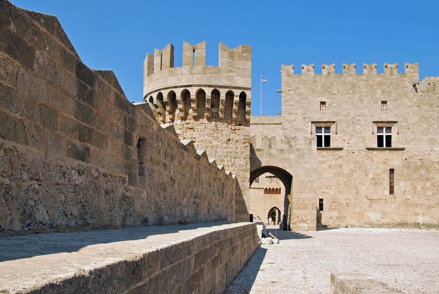 Rhodes: Palace of Grand Master Ticket & Rhodes SG audio tour - The palace floors are the main event