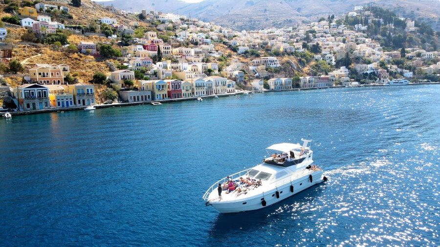 Rhodes: Symi Yacht Tour with Unlimited Drinks and Transfer - Boarding in Mandraki and the ride from Rhodes