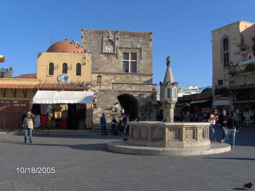Rhodes Town: Private Walking Tour with a Licensed Guide - Towers, bastions, and the city walls