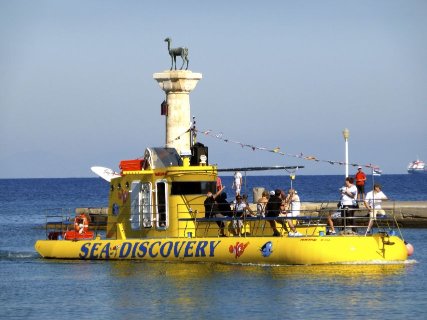 Rhodes Town: Yellow Submarine Cruise with Underwater Views - The first 10 minutes around Mandraki Harbour
