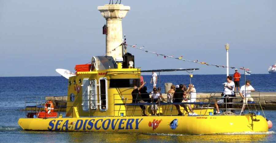 Rhodes Town: Yellow Submarine Cruise with Underwater Views - Why the 45-minute length works