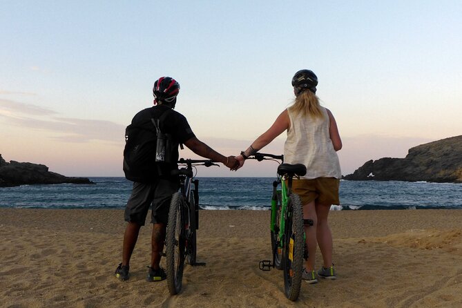 Romantic Cycling Tour with Private Picnic at the beach - Why the guides matter to the experience