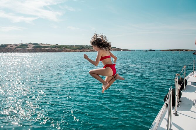 Sail the Athenian Coastline on a Catamaran with Meal & Wine - Sailing from Alimos toward Hydroussa