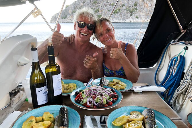 Sailing Cruise in Nafplio | with Local Treats - Sailing along the Nafplio coastline