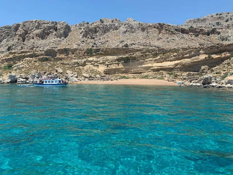 Sailing tour around Lindos with food and drinks - A personal day on the water near Lindos