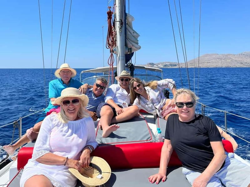 Sailing tour around Lindos with food and drinks - Sailing with the mainsail and jib
