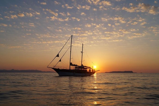 Sailing Trips with Cretan Sailing - What the first hour is really like