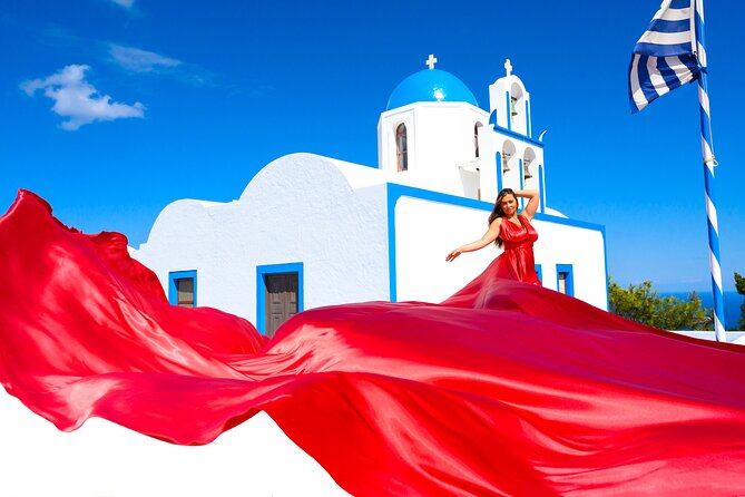 Santorini 2h Private Flying Dress Photoshoot with Transportation - A practical look at timing